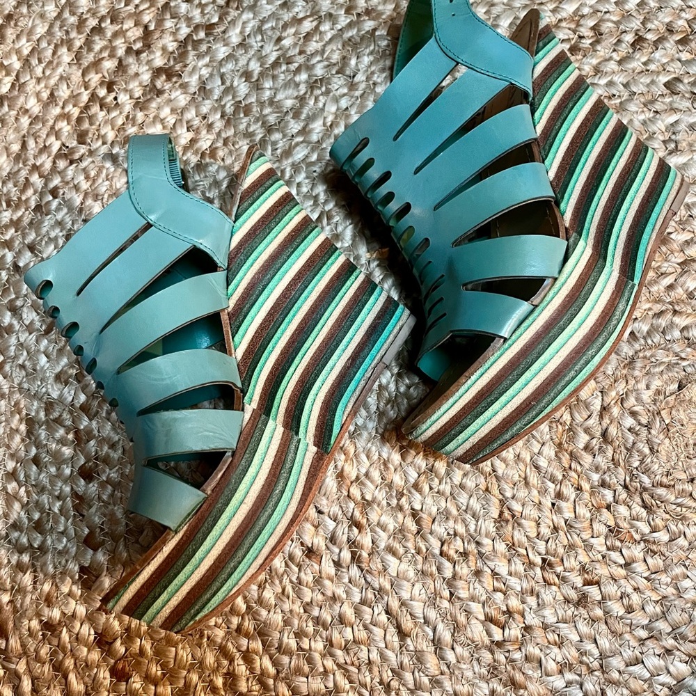 Boutique Wedge Sandals - handmade in Brazil